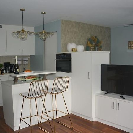 Moderne Ferienwohnung Meran Buitenkant foto