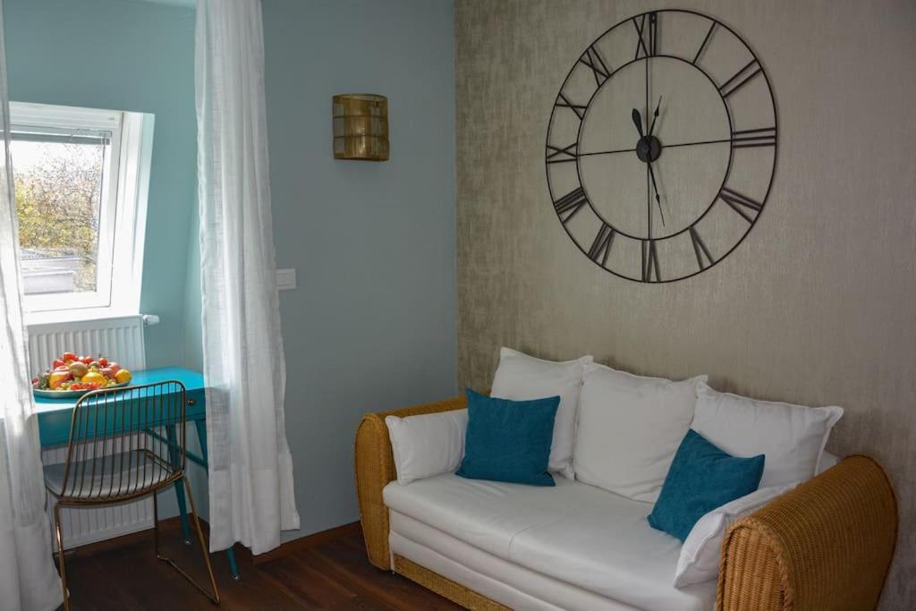 Moderne Ferienwohnung Meran Buitenkant foto