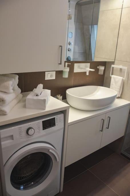 Moderne Ferienwohnung Meran Buitenkant foto